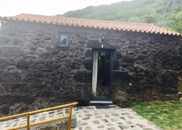 בית כפרי Quinta Do Fragoso *